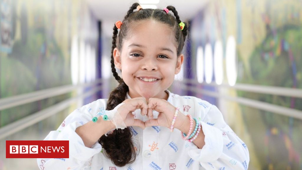 Novo tratamento de doença que incha órgãos dá esperança a menina de 4 anos  - 24/10/2017 - UOL Notícias