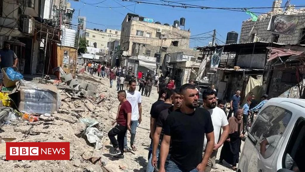 A destruição em Jenin após pior ataque israelense em 20 anos