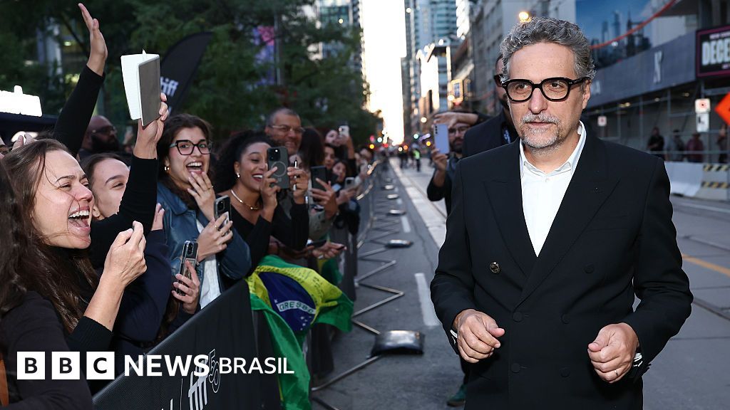 'Fico feliz de ver O Agente Secreto virar blockbuster no Brasil', diz Kleber Mendonça Filho