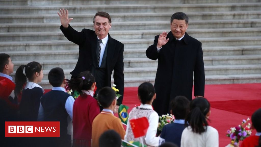 Bolsonaro convida Xi Jinping para o 'maior leilão de petróleo e gás da história'