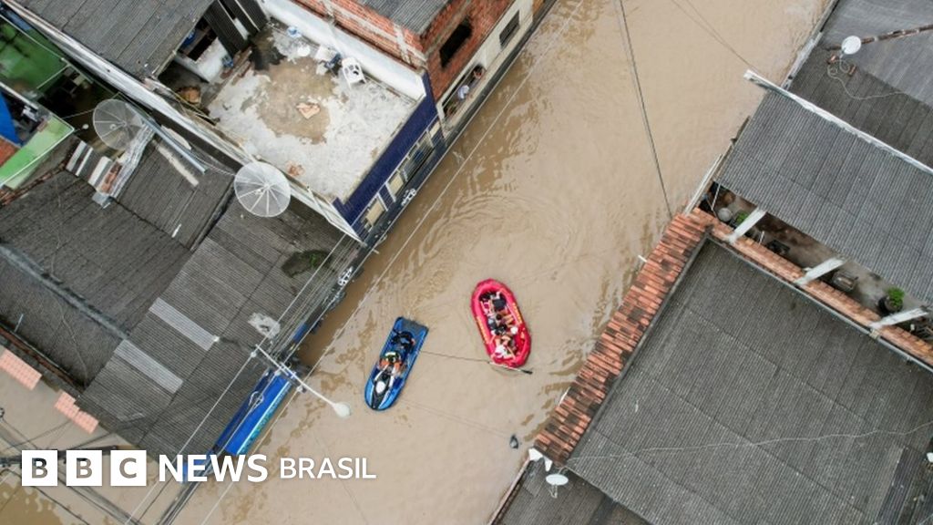 Chuvas na Bahia deixam 18 mortos, 19 mil desalojados e 72 municípios em emergência