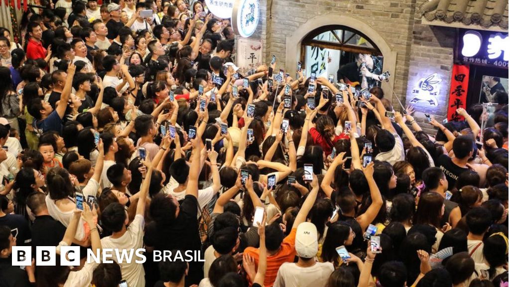 Por que a China está reprimindo fãs de K-pop