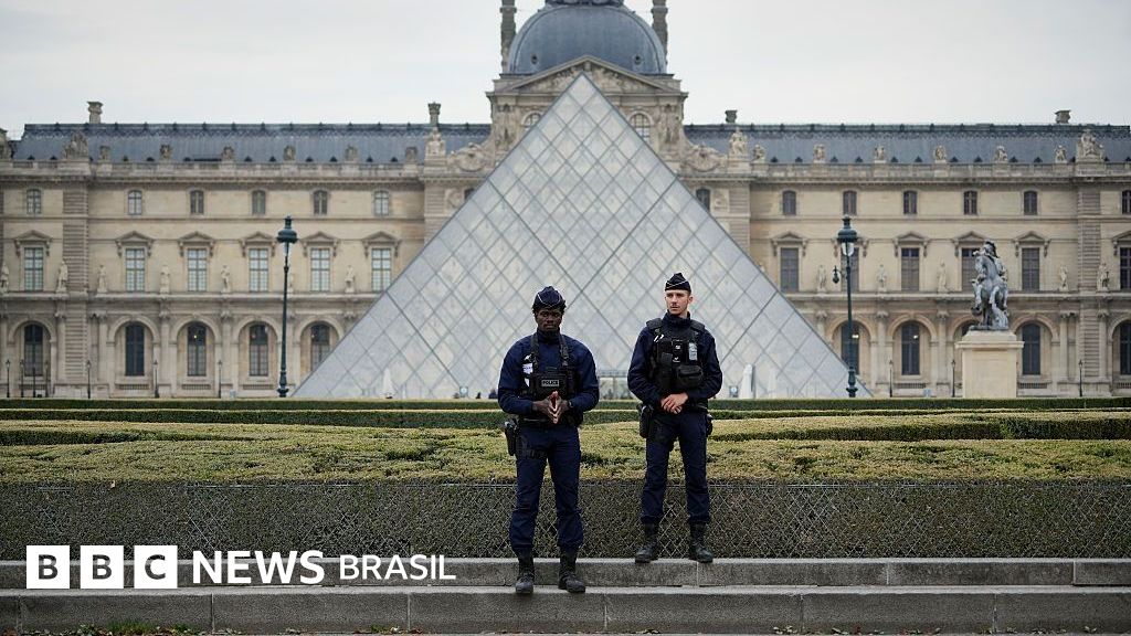 Quanto podem valer as joias roubadas do Louvre?