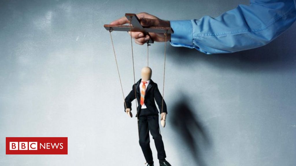 O que são as 'migalhas emocionais' usadas para manipular os outros