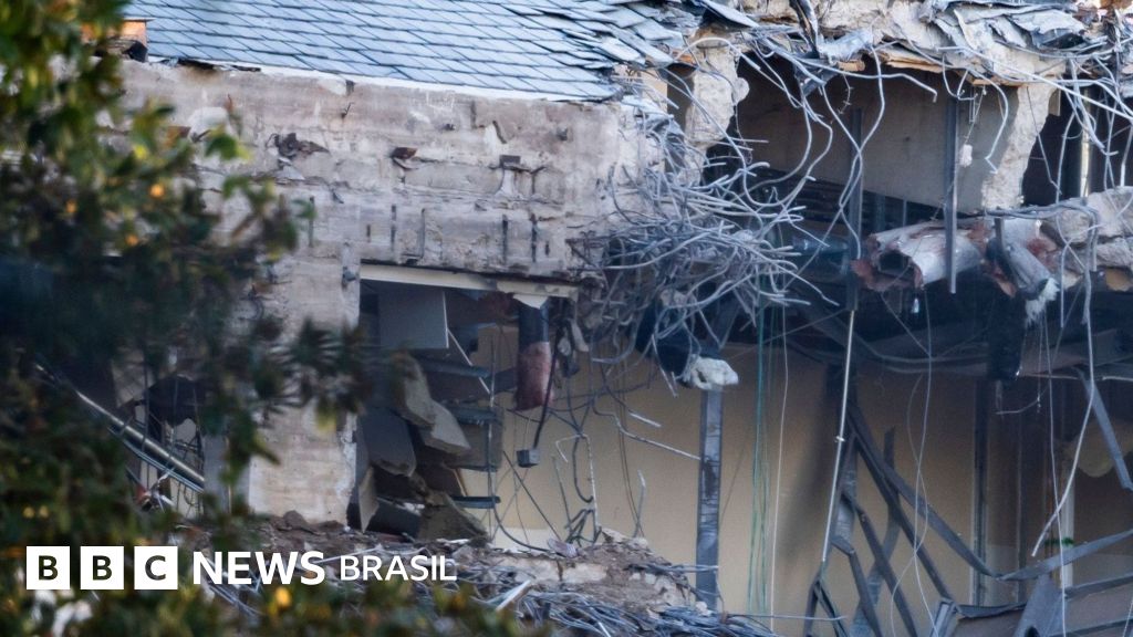 A demolição em ala da Casa Branca para construir novo salão de festas de Trump