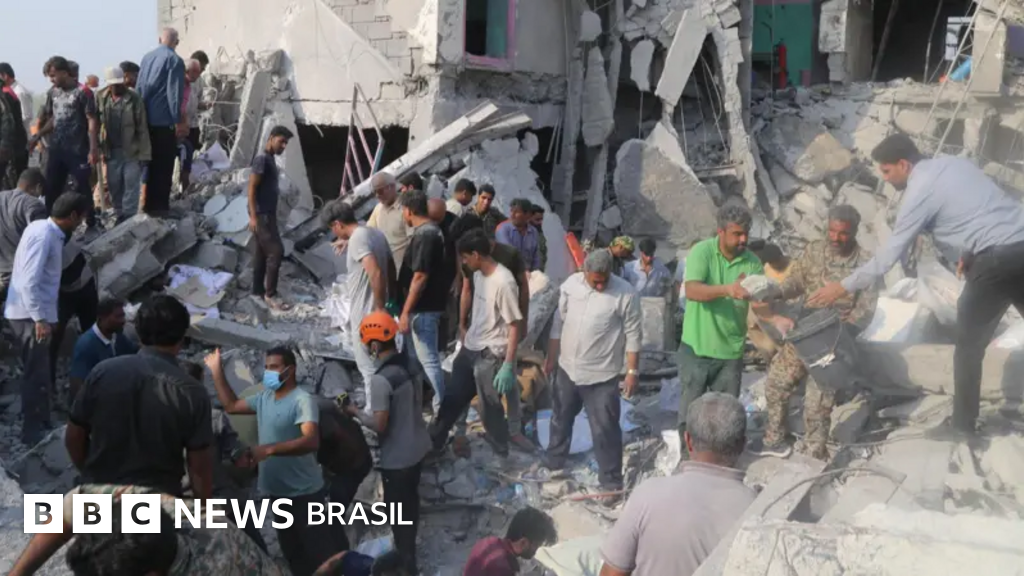 Irã diz que 153 morreram em escola primária, e Israel afirma desconhecer operações na área