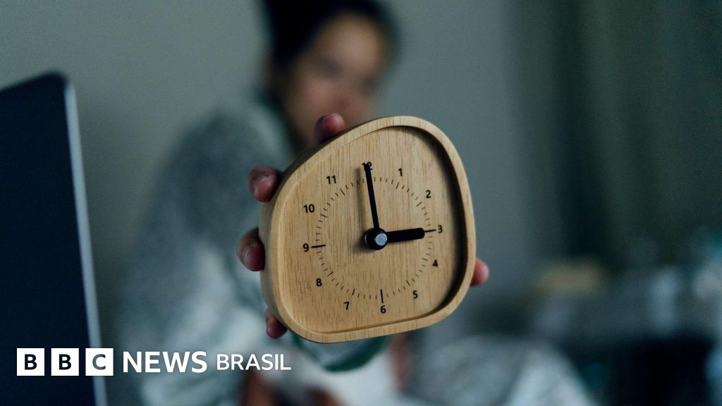 Você acorda no meio da madrugada? Entenda o que pode estar acontecendo