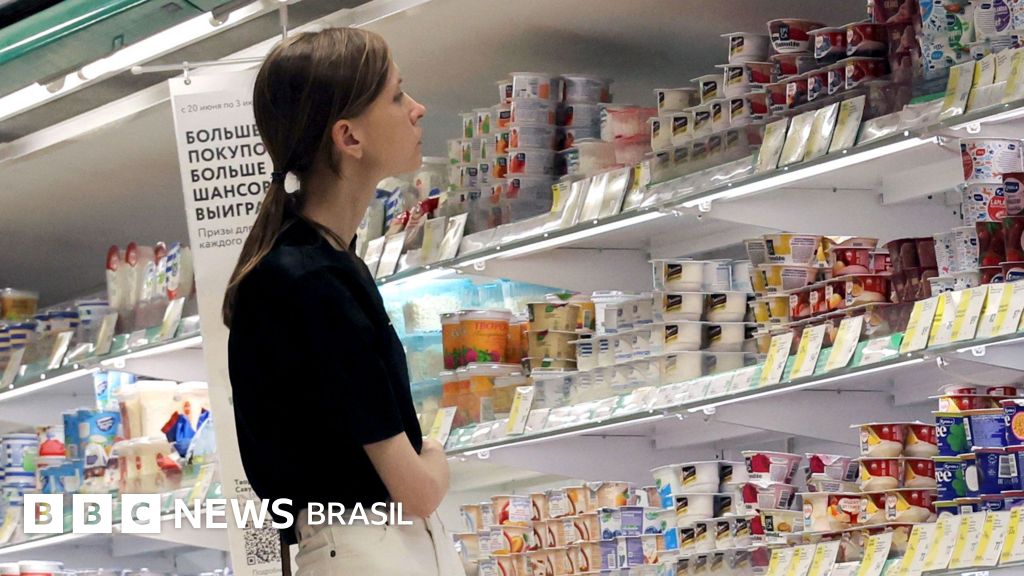 'Não consigo mais comprar carne': o que está por trás da onda de aumento de preços na Rússia