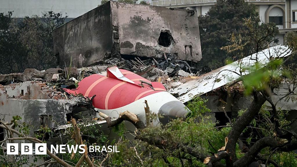 As duras críticas ao relatório preliminar sobre queda de avião da Air India