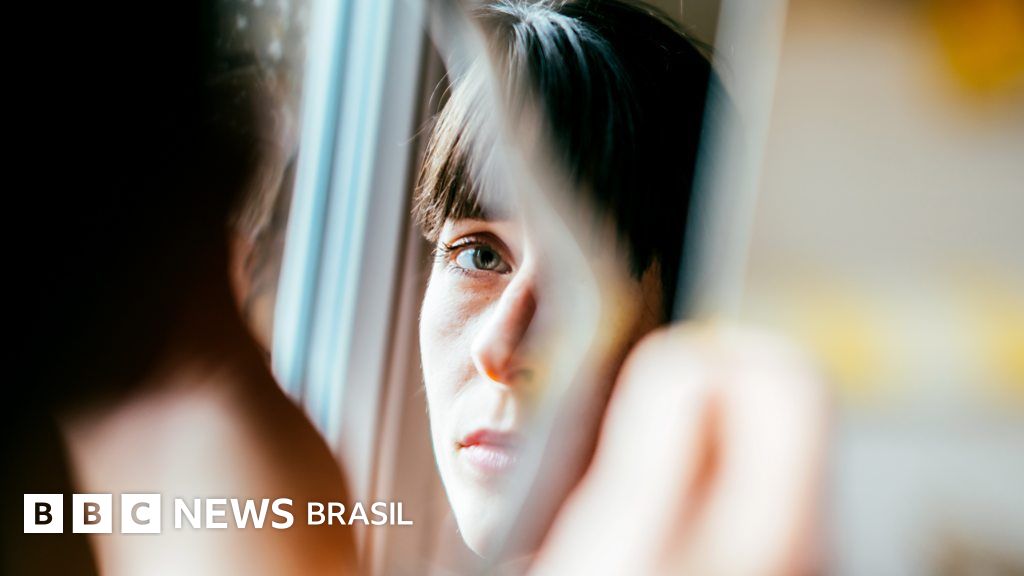 Como o machismo deixa 'cicatrizes' no cérebro das mulheres