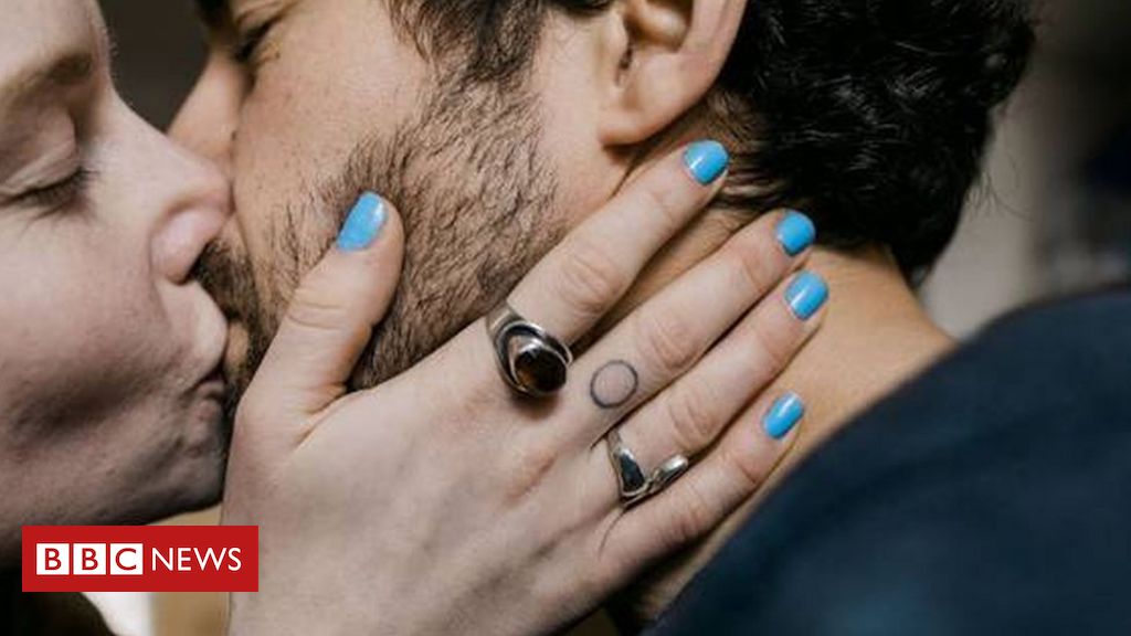 Nossa você quase não sai de casal que você faz o dia inteiro? O