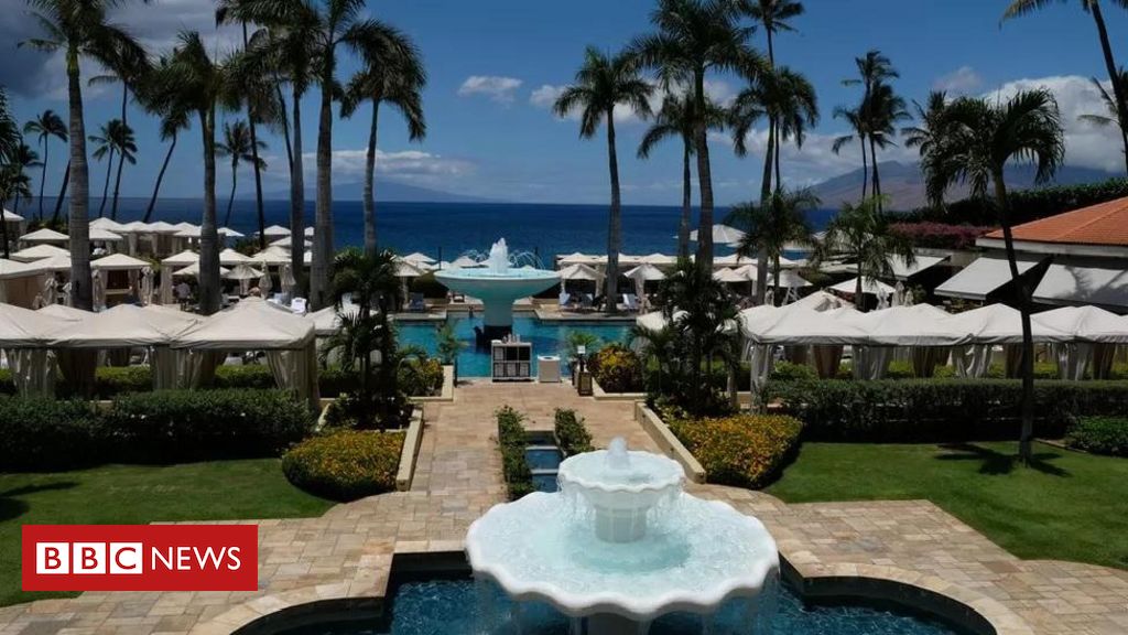 Havaí: 'Turistas estão nadando na mesma água em que nosso povo morreu há três dias'