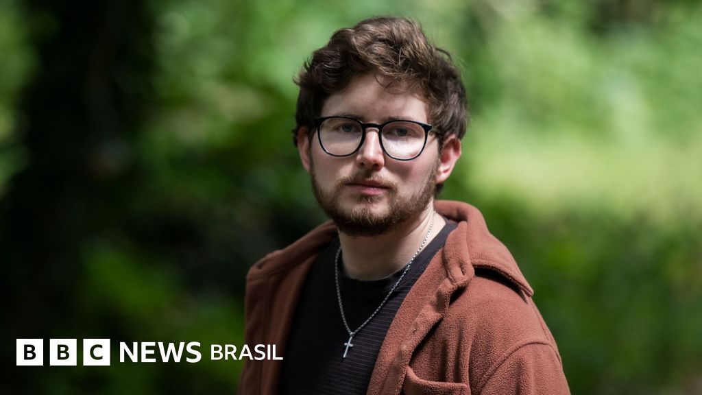 'Uma pastora me convidou para sair. Quando disse não, ela começou a me perseguir'