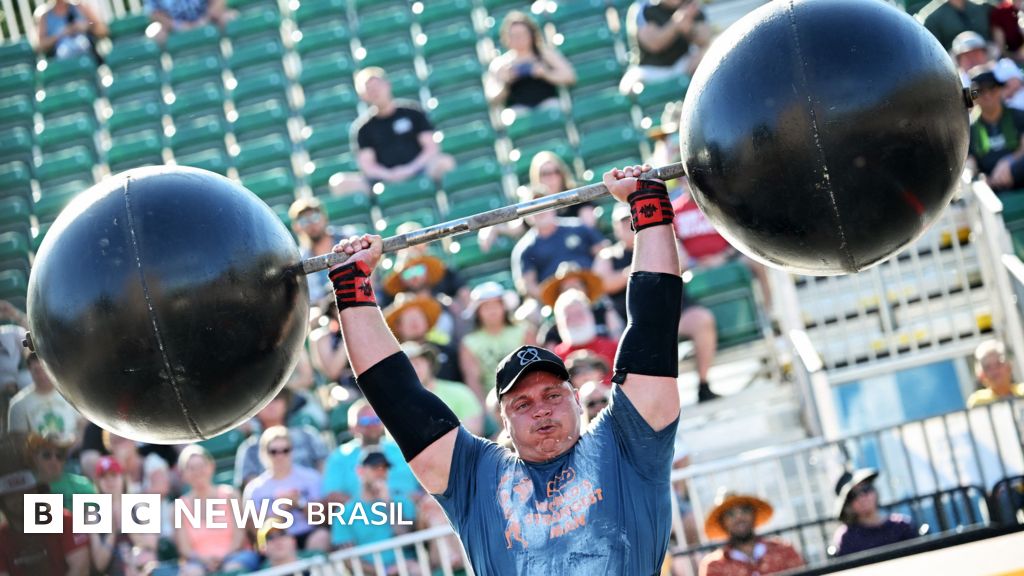 O que come o homem mais forte do mundo, com 148 kg? 'Consumo 6 mil calorias por dia'