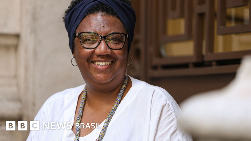 A paulistana filha de faxineira e pintor de paredes que se tornou artista plástica mundialmente reconhecida: 'Não acredito em fazer dinheiro e sair do país'