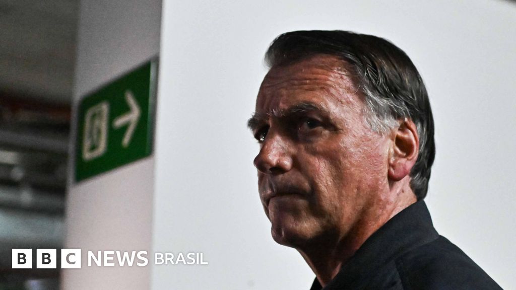 Alexandre de Moraes determina prisão domiciliar de Bolsonaro