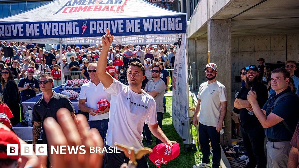 Veja o momento em que o suspeito de matar Charlie Kirk foge após atentado