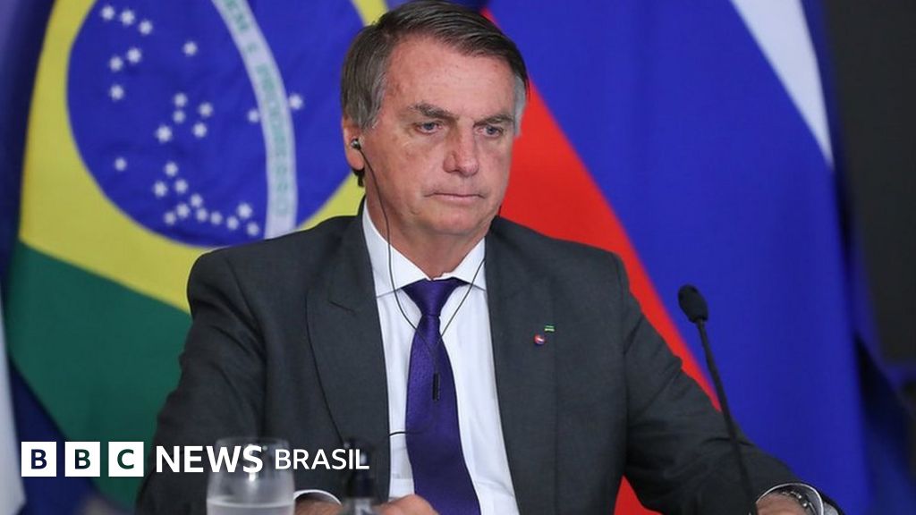 Para financiar habitação a PMs, Bolsonaro corta verba de projetos de Moro para segurança