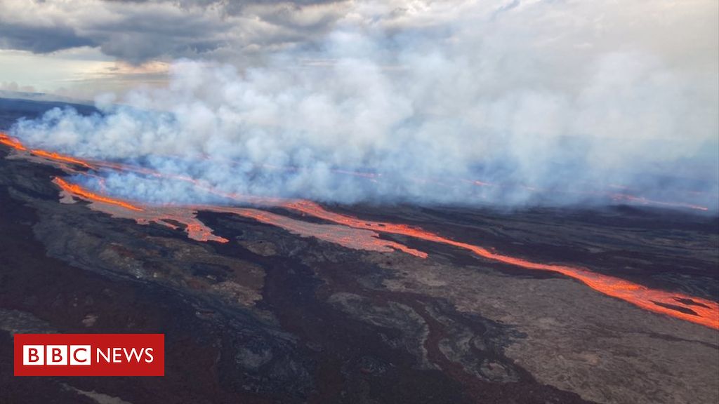 Mauna Loa, Maior Vulcão Ativo Do Mundo, Entra Em Erupção No Havaí - BBC ...