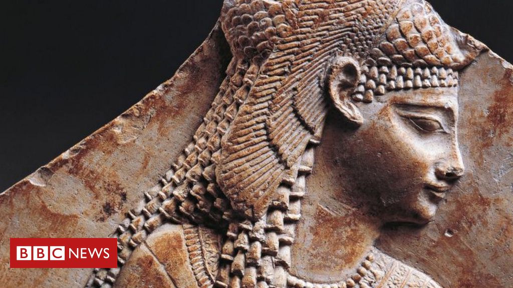 Rainhas Trágicas - Mulheres, Guerreiras, Soberanas - Busto de Cleópatra  Evérgeta (ca. 165/160 a.C. - 101 a.C.), mais conhecida como Cleópatra III,  rainha do Egito, encontrado nas profundezas do oceano, em 2015