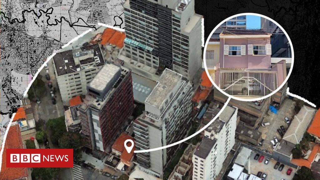 A família que mora há mais de 100 anos em casa agora espremida por prédios em São Paulo
