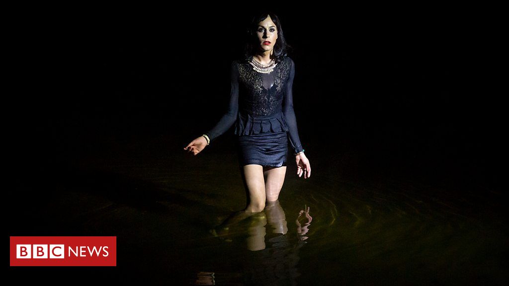 Quem é Cindy Lee, a misteriosa sensação do pop?