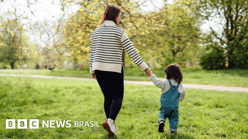 Os casais que queriam ter mais filhos e desistiram: 'Uma crise real'
