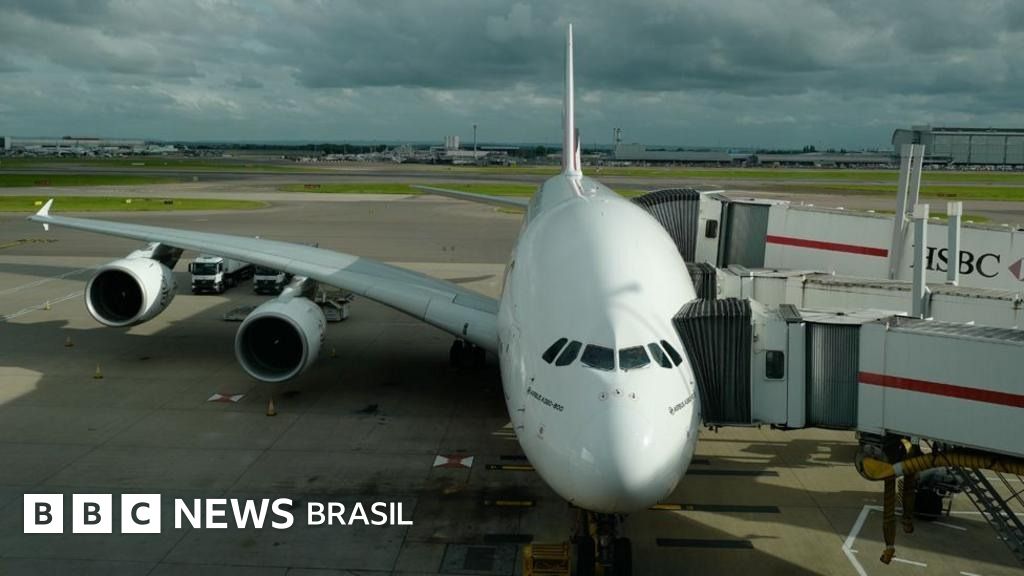 Apagão global de tecnologia afeta bancos e aeroportos no mundo inteiro