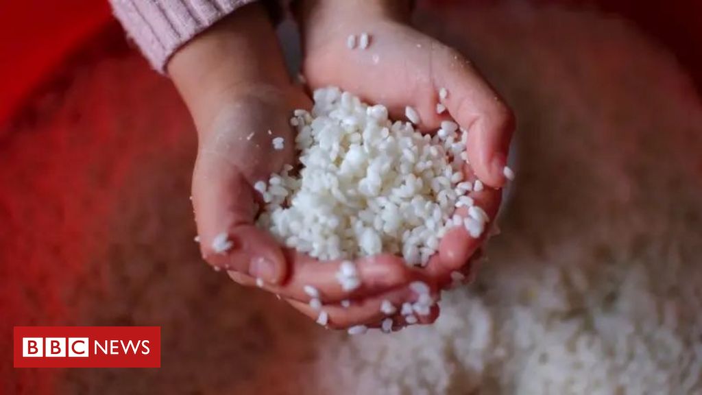 É preciso lavar o arroz antes de cozinhar?