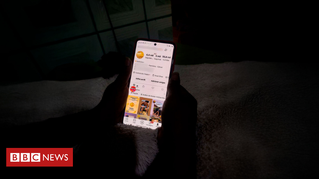 Os 'microtrabalhos' exaustivos na internet que atraem mulheres com promessa de renda sem sair de casa: 'Se não bato meta, espero o dia virar e recomeço'