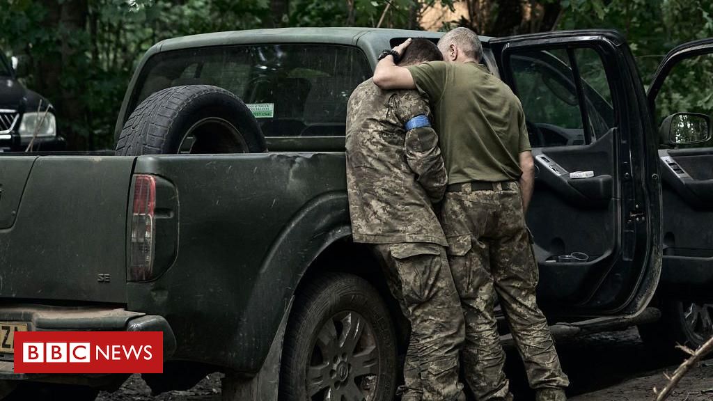 'Como um filme de terror': soldados ucranianos descrevem sua retirada traumática da região de Kursk, na Rússia