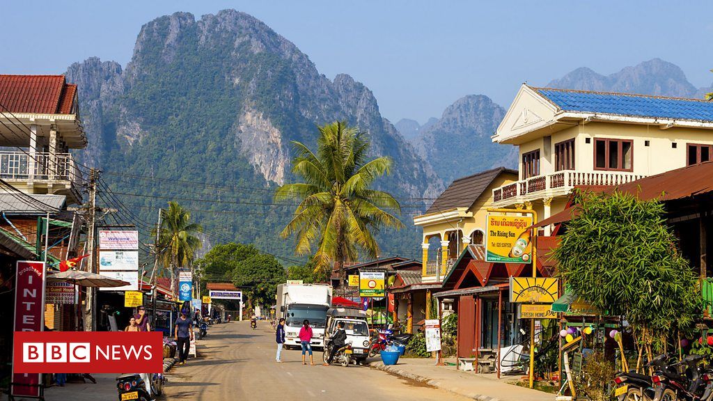 A ascensão e queda de Vang Vieng, a cidade do Laos famosa por suas festas, onde turistas morreram envenenados