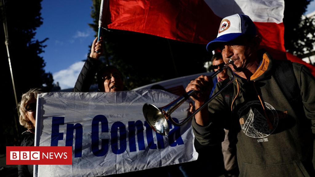 Chile rechaza proyecto constitucional de derecha