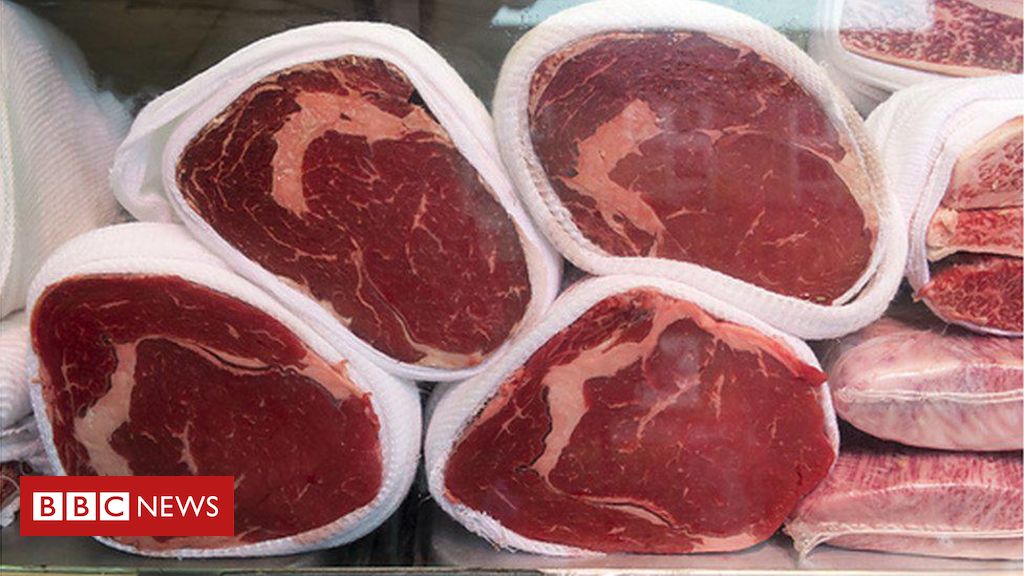 Redução forte no consumo de carne equivale a retirar 8 milhões de carros das ruas no Reino Unido, diz estudo