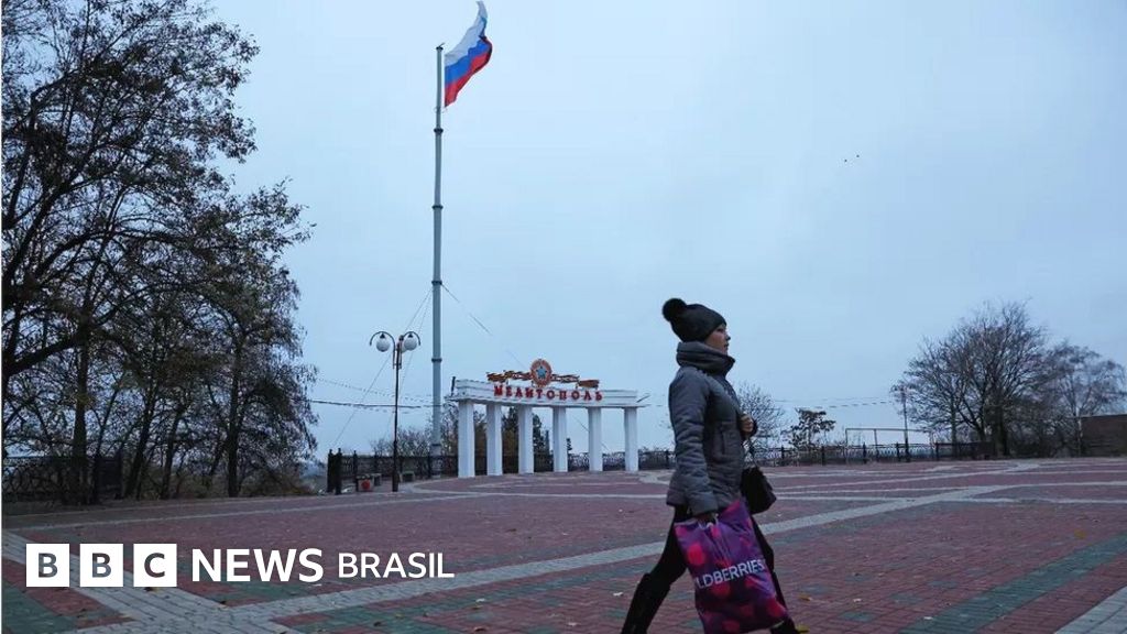 'Fui forçado a tirar passaporte russo': o drama dos ucranianos em áreas ocupadas pela Rússia