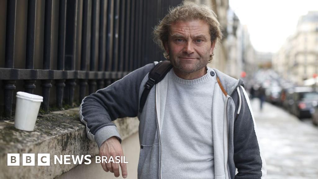 O encontro que ajudou sem-teto a se tornar escritor best-seller após 27 anos nas ruas