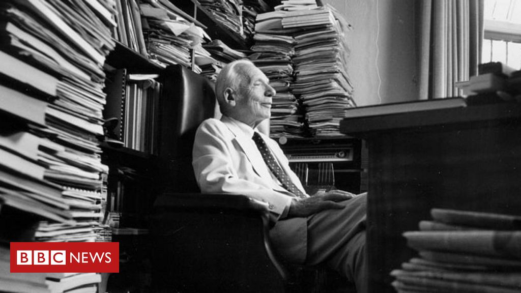 'Oppenheimer': Joseph Rotblat, o único cientista que abandonou o Projeto Manhattan por razões morais (e ganhou o Prêmio Nobel da Paz)