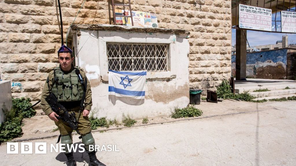 Por que Israel continua a construir assentamentos na Cisjordânia?