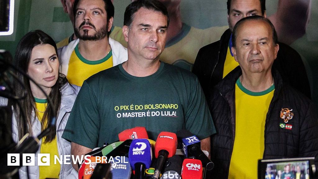 As mudanças nas versões de Flávio Bolsonaro sobre sua ligação com Daniel Vorcaro