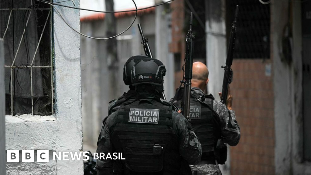 Mensagens contra operação predominam no WhatsApp no Rio, mas apoio nacional foi maior