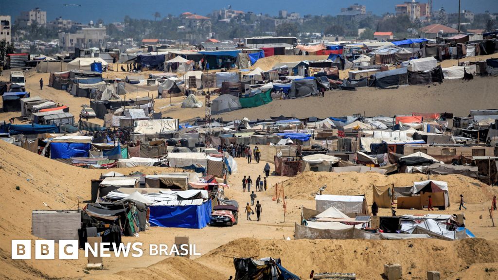 Metade da população de Gaza foi obrigada a se deslocar para fugir do conflito, mostram imagens de satélite