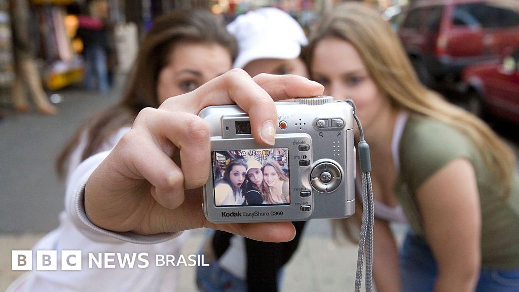 Por que suas fotos dos anos 2000 podem estar perdidas para sempre — e como preservar as atuais