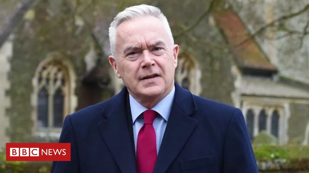 Huw Edwards: quem é apresentador da BBC no centro de escândalo no Reino Unido