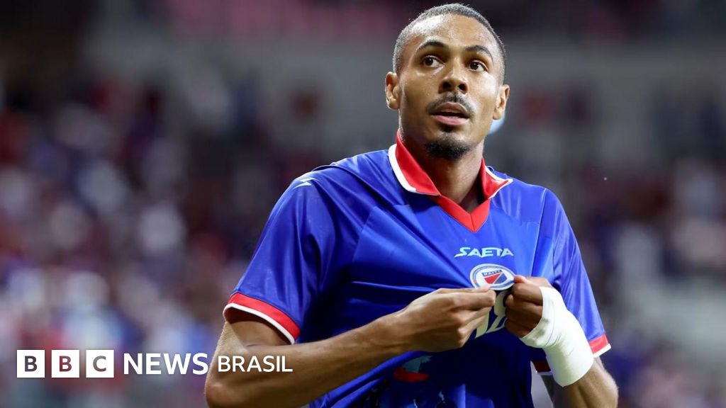 O que tinha a camisa da seleção do Haiti que foi proibida pela Fifa na Copa