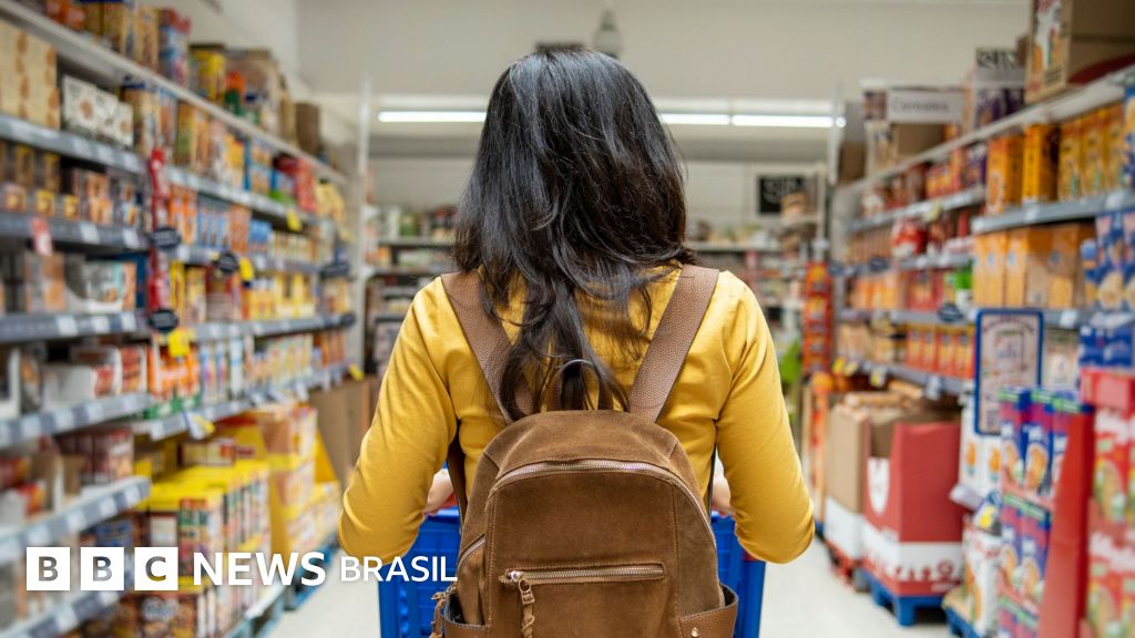 Por que espanhóis estão usando supermercados como app de namoro?