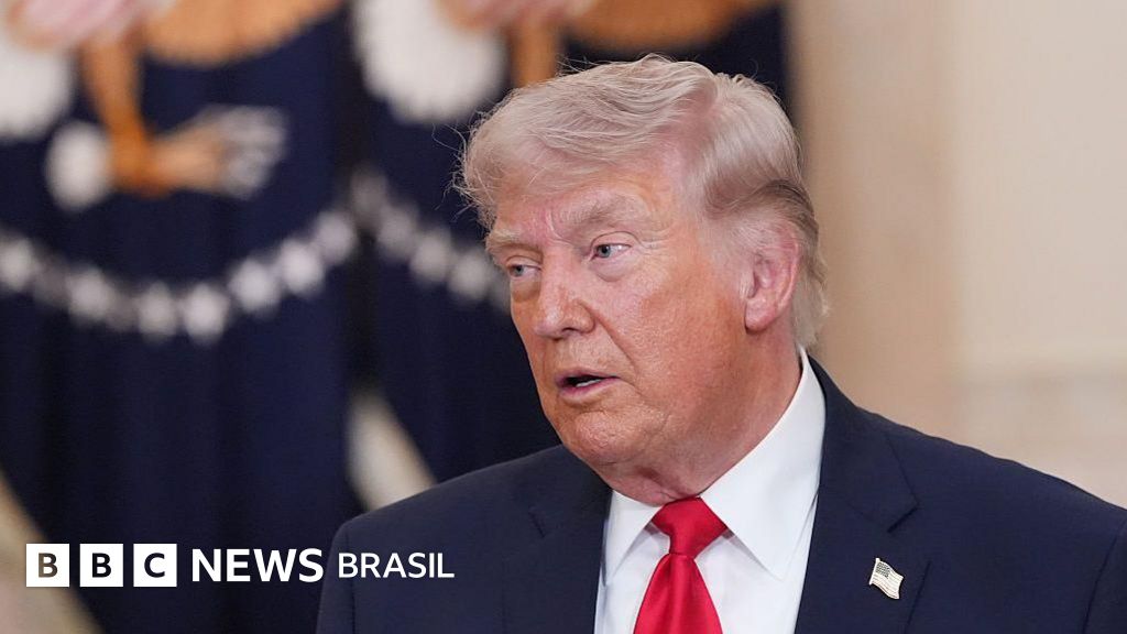 Trump declara vitória no Irã mais uma vez após resgate de pilotos, mas ameaças às operações dos EUA se mantêm