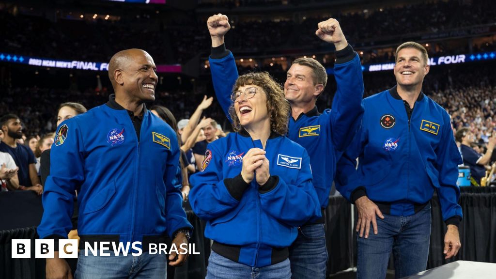 Quem são os 4 astronautas que viajam rumo à Lua na Artemis 2 — e o que estão levando com eles no foguete