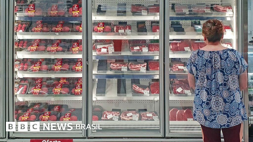 Mesmo com aumento real do salário mínimo, poder de compra do brasileiro seguirá estagnado até 2026, mostra estudo