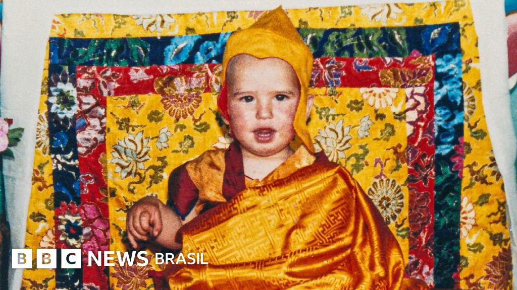 'Como rompi com o budismo após ser criado em templo por 18 anos como reencarnação de um lama'