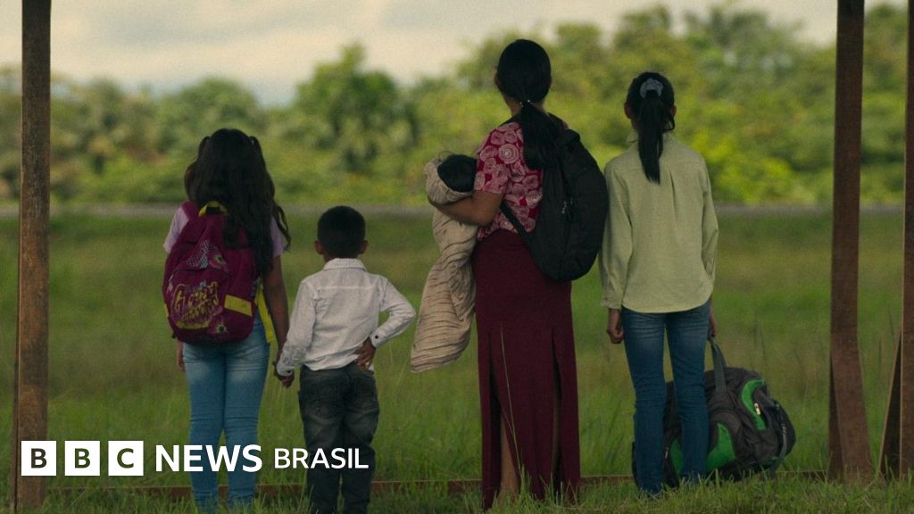 Como sobreviveram 4 irmãos indígenas resgatados na selva colombiana, segundo novo documentário do Netflix